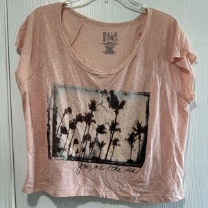 Billabong women’s pink “you me and the sea” shirt size small - great condition